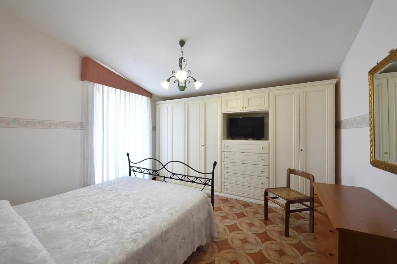 Villa Dafne Mare Fondi Sperlonga Екстериор снимка